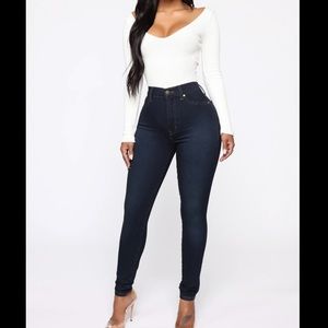 ✨Dark Blue- High Rise Skinny Jeans✨ Brand New ✨